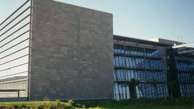 Edificio Blau Port